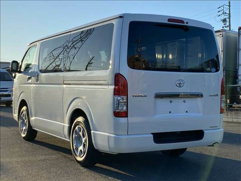 HIACE VAN