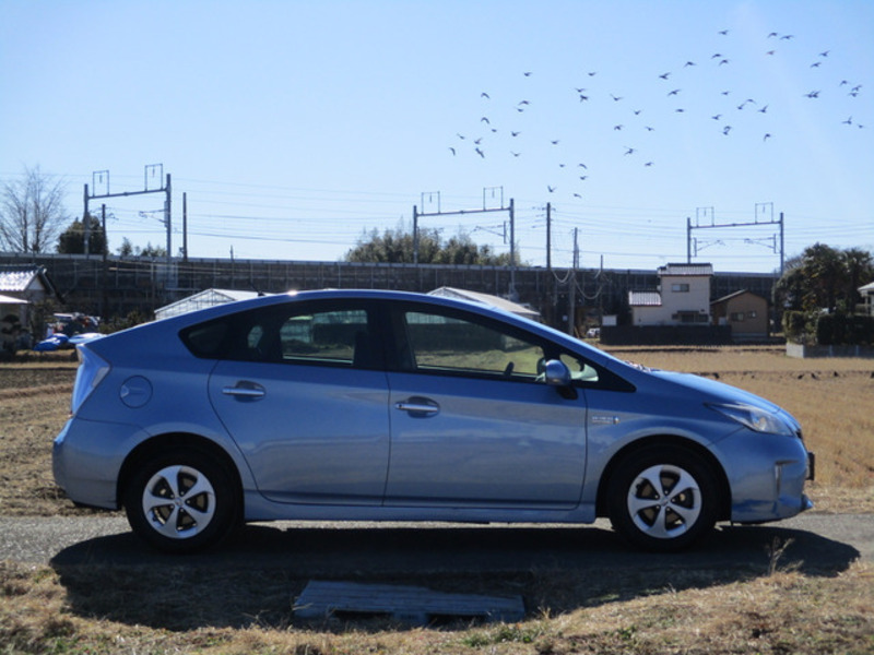 PRIUS PHV