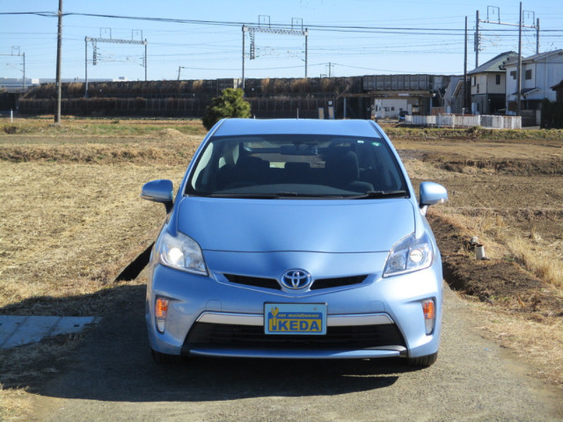 PRIUS PHV