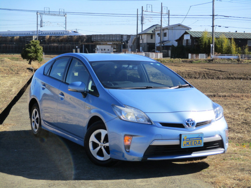 PRIUS PHV