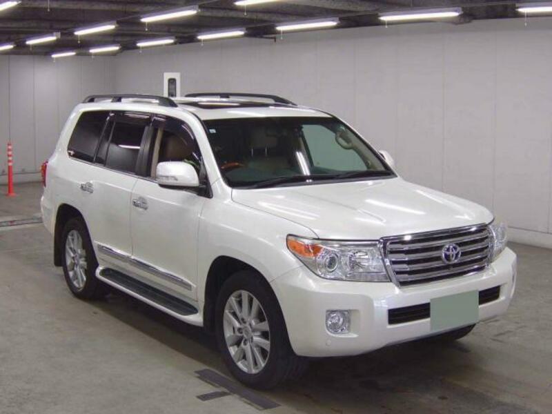 TOYOTA LAND CRUISER