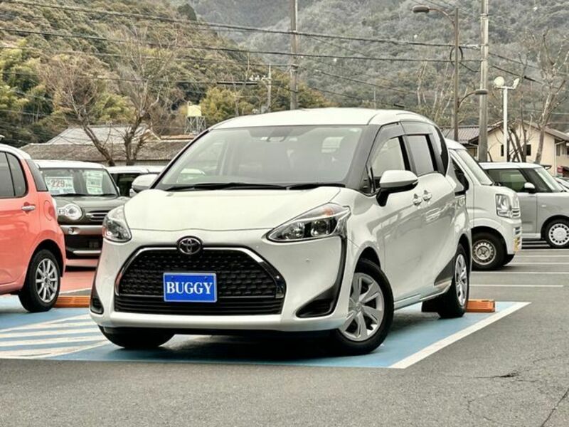 TOYOTA SIENTA