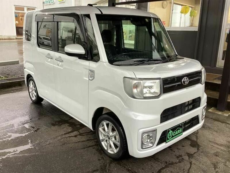 TOYOTA PIXIS MEGA