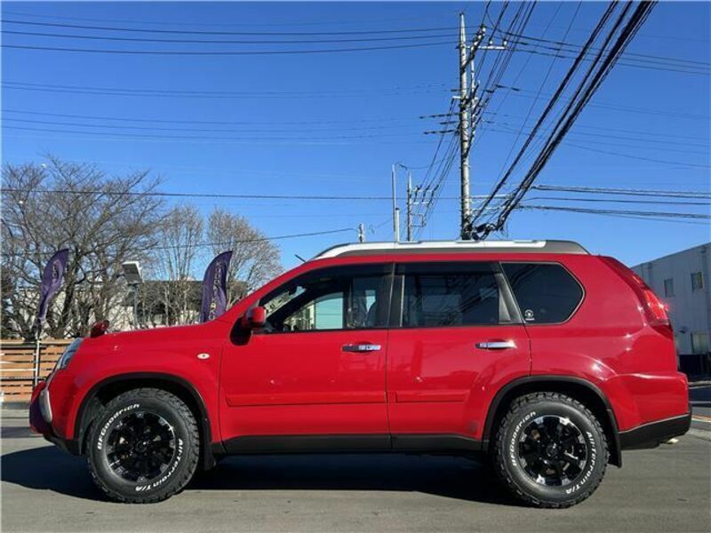 X-TRAIL