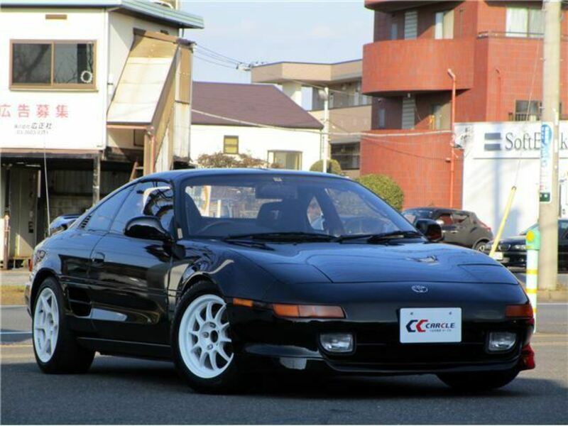 TOYOTA MR2