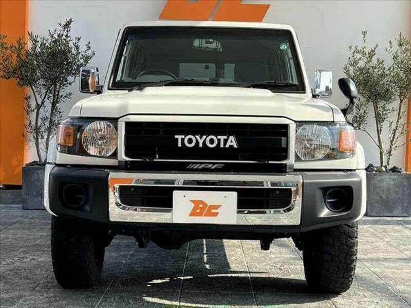 LAND CRUISER