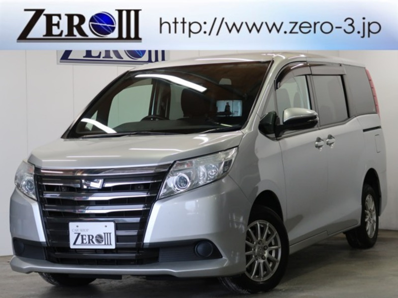 TOYOTA NOAH