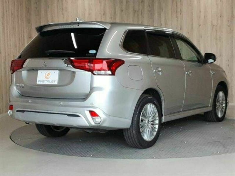 OUTLANDER PHEV