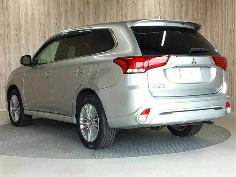 OUTLANDER PHEV