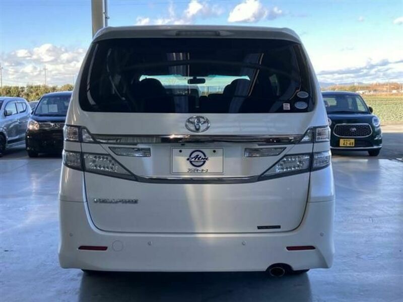 VELLFIRE