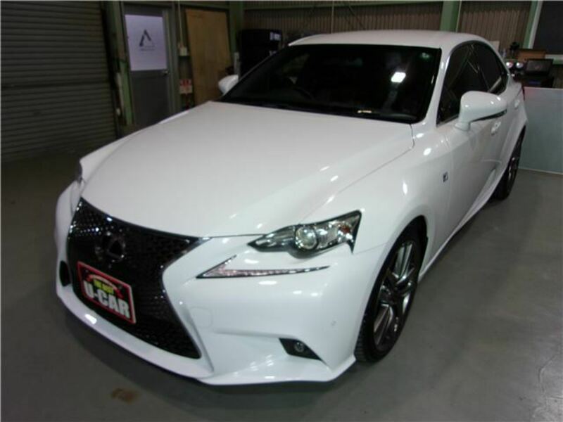 LEXUS IS