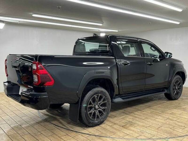 HILUX