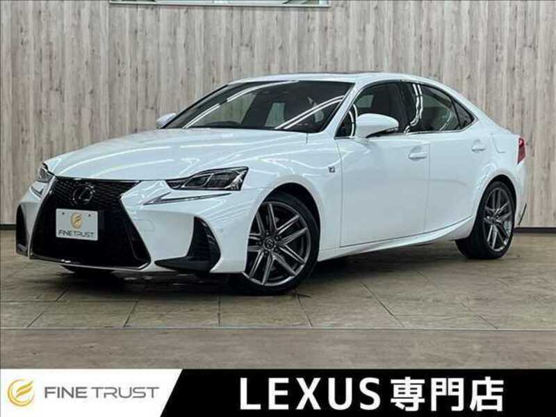 LEXUS IS