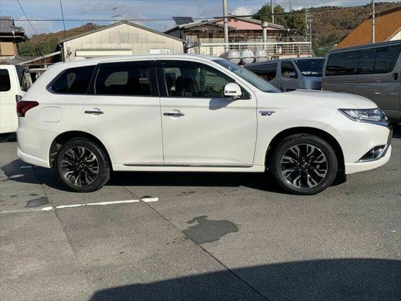 OUTLANDER PHEV