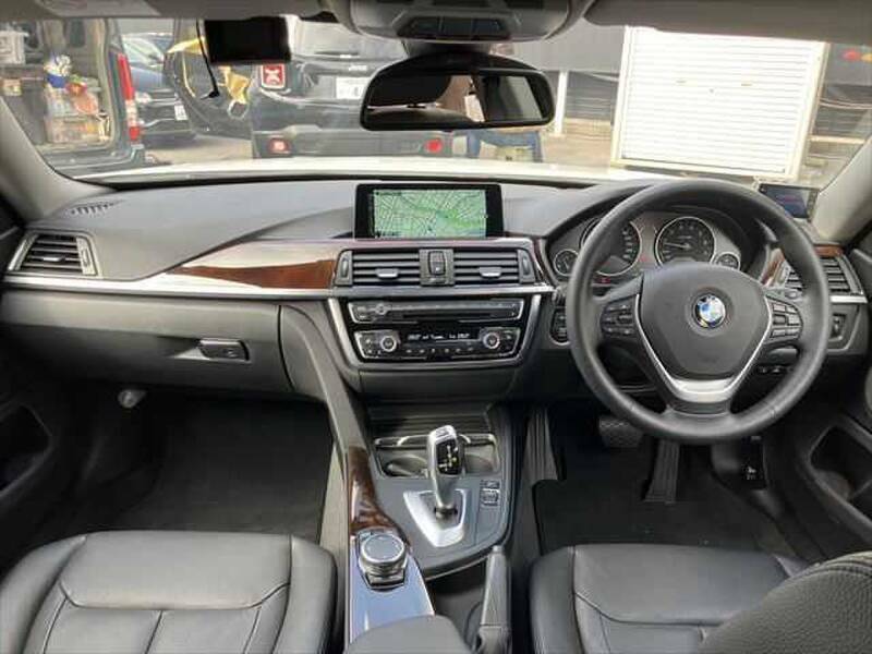 4 SERIES