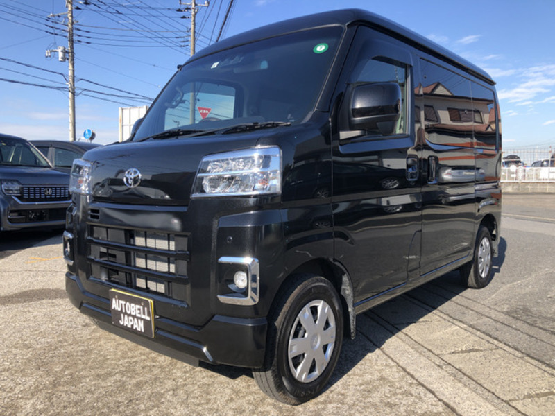 TOYOTA PIXIS VAN