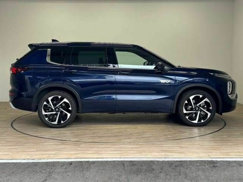 OUTLANDER PHEV