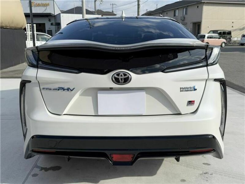 PRIUS PHV