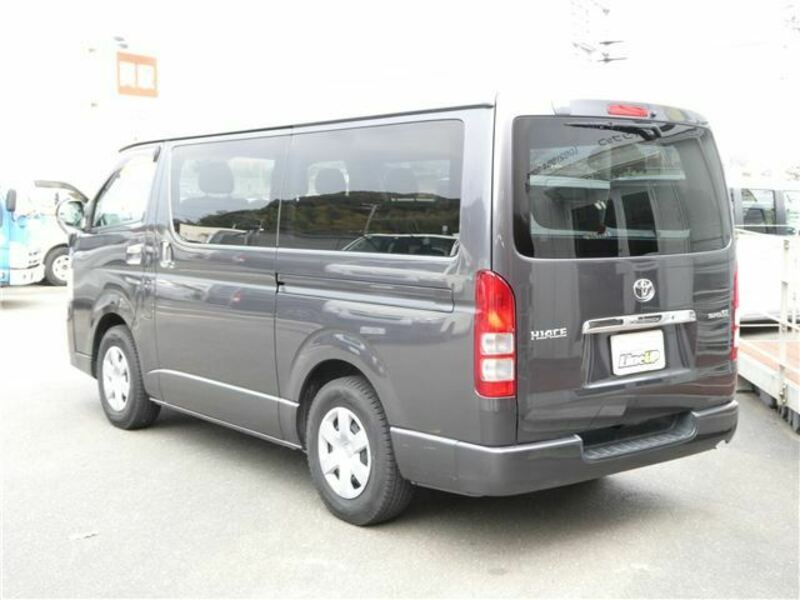 HIACE VAN