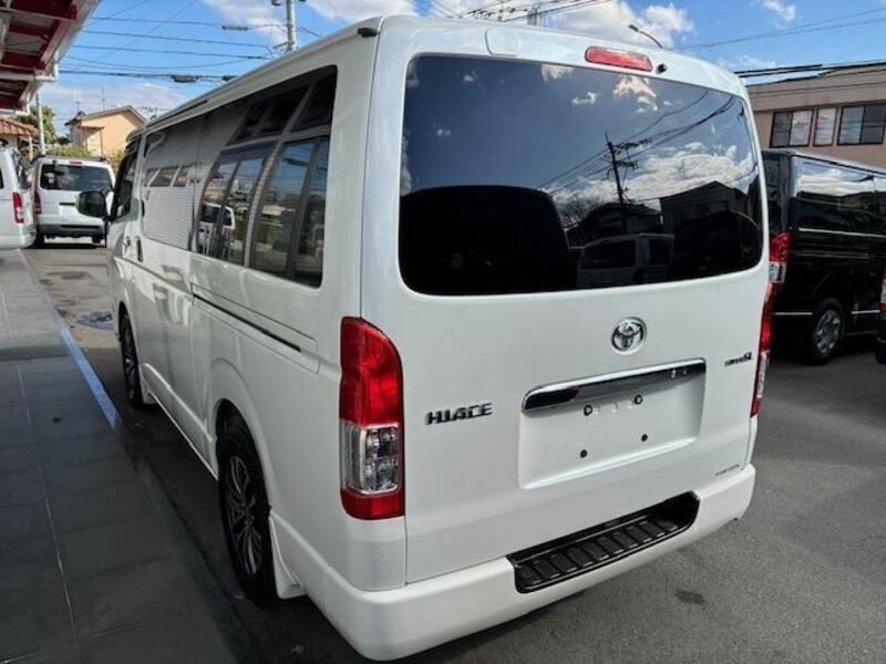 HIACE VAN