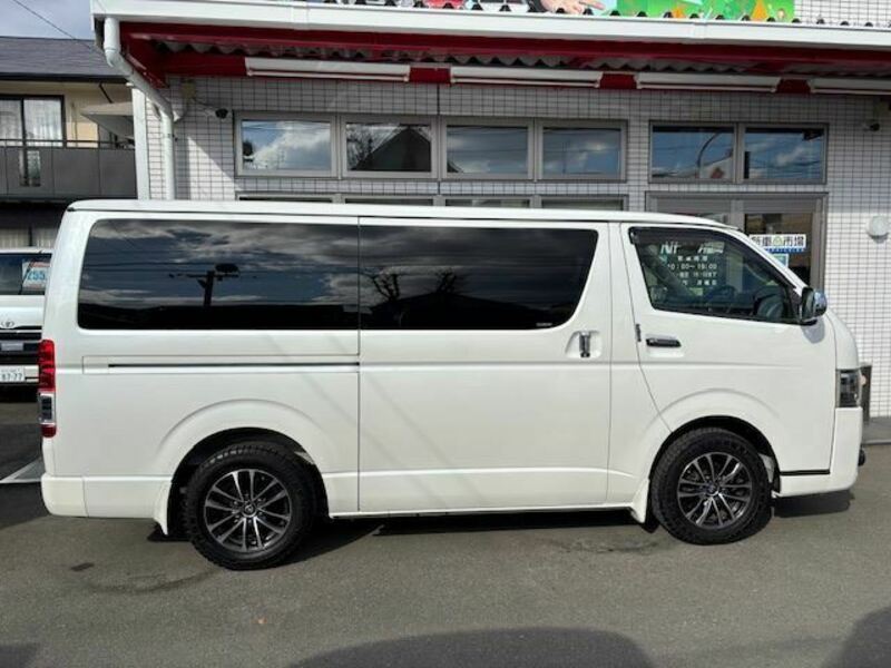 HIACE VAN