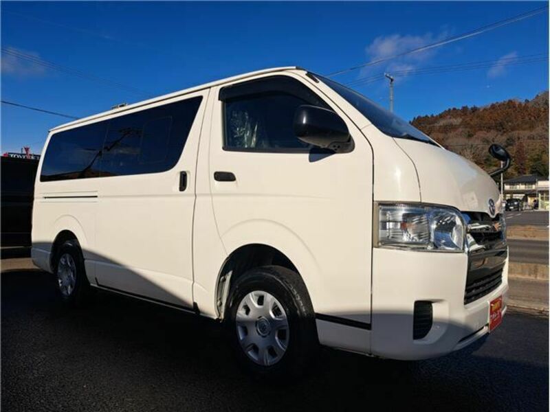 HIACE VAN