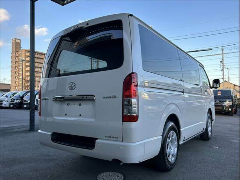 HIACE VAN