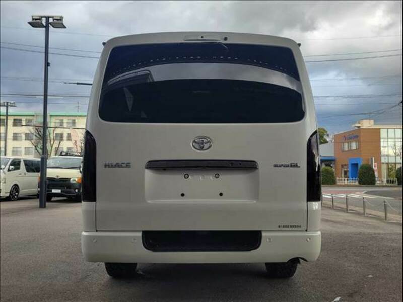 HIACE VAN