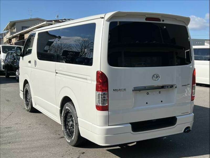 HIACE VAN