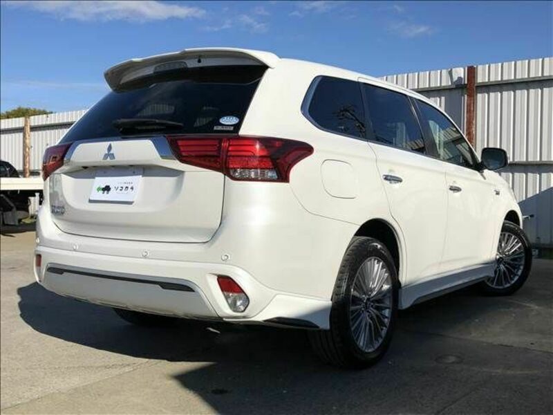 OUTLANDER PHEV