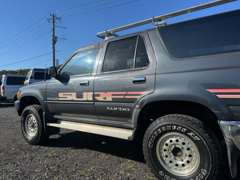 HILUX SURF