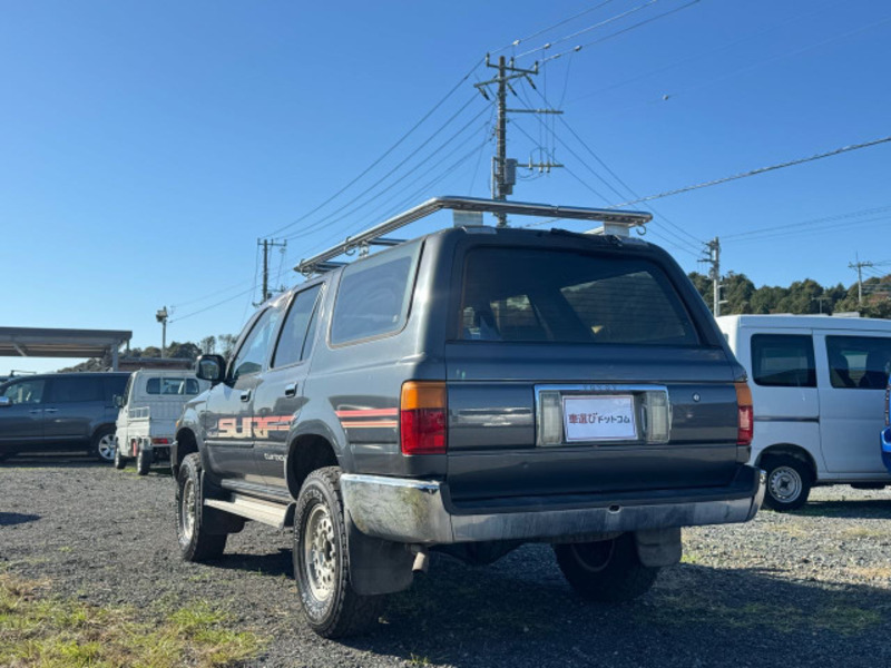 HILUX SURF