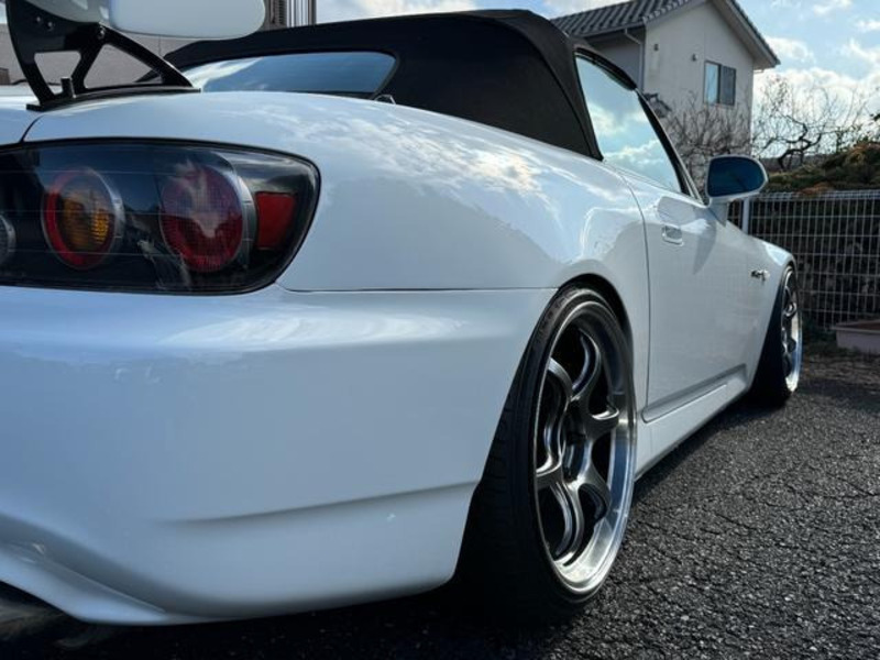 S2000