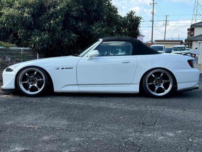 S2000