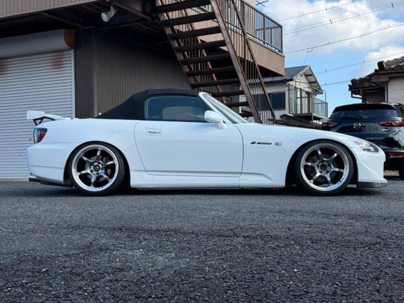 S2000