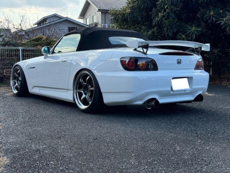 S2000