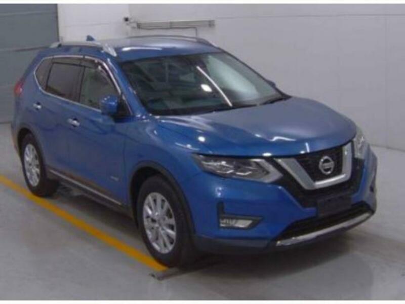 X-TRAIL