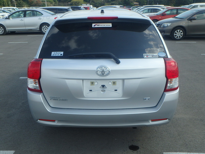 COROLLA FIELDER
