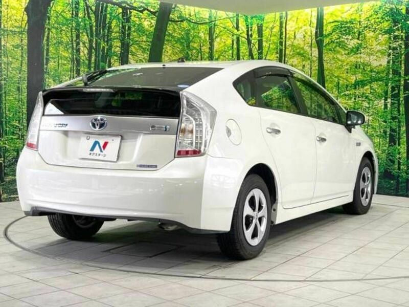 PRIUS PHV