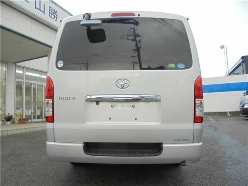 HIACE VAN