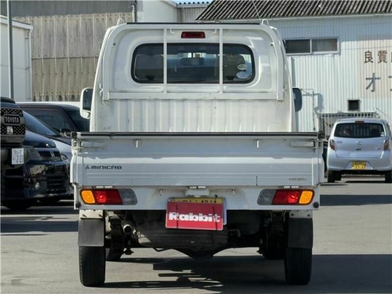 MINICAB TRUCK