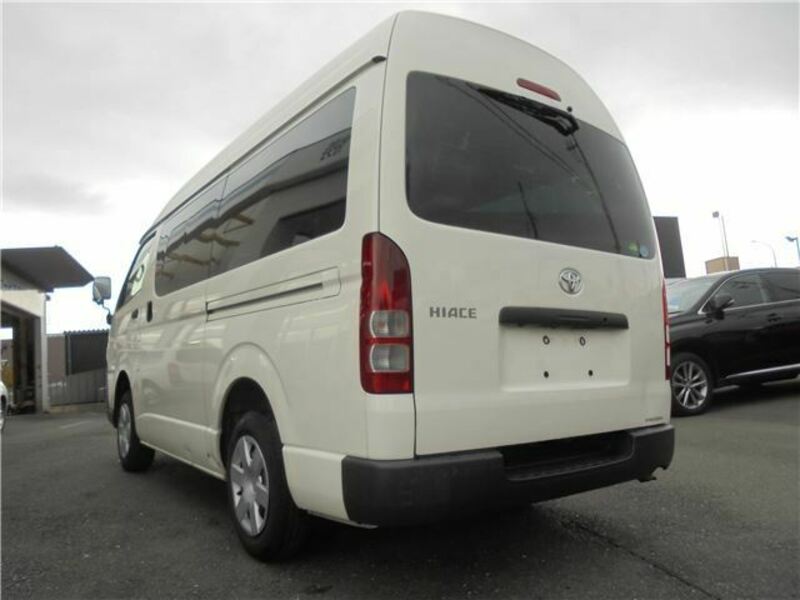 HIACE VAN