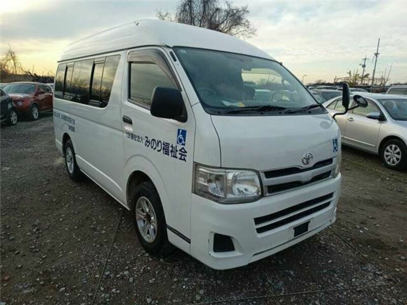 HIACE VAN