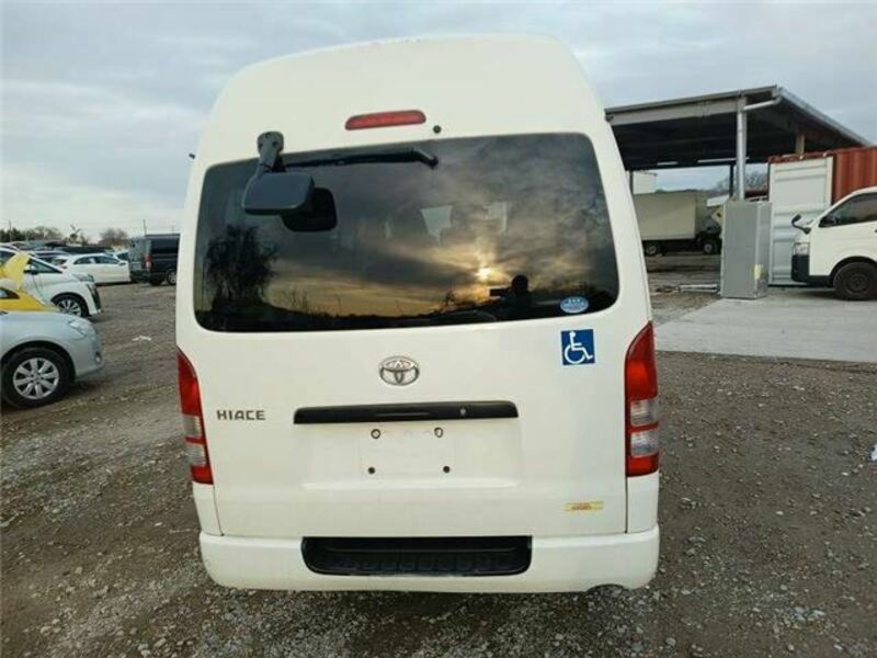 HIACE VAN