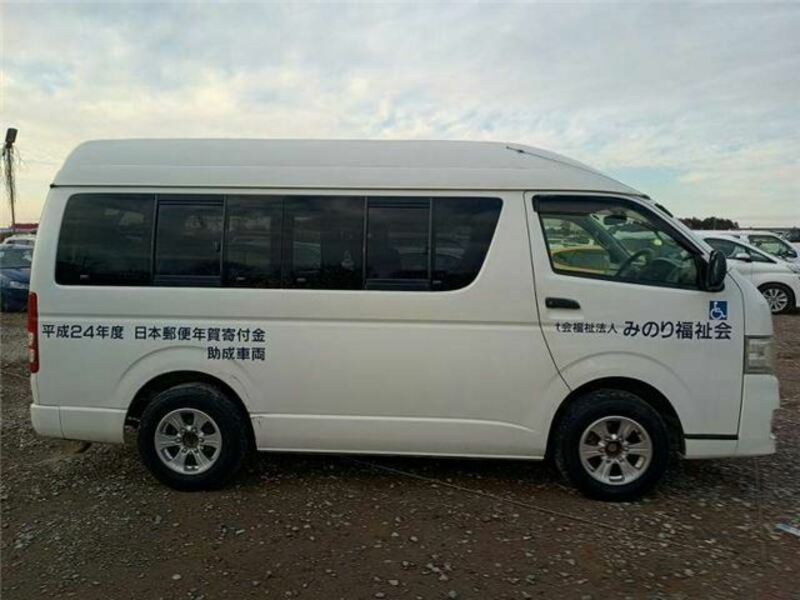 HIACE VAN