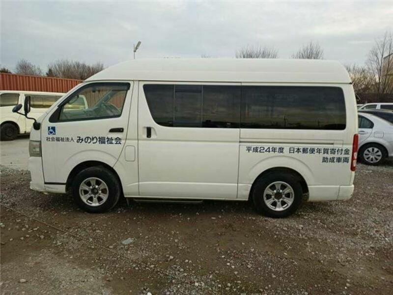 HIACE VAN