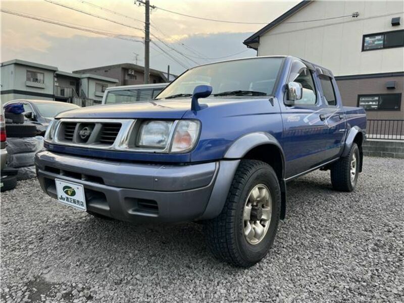 DATSUN PICKUP