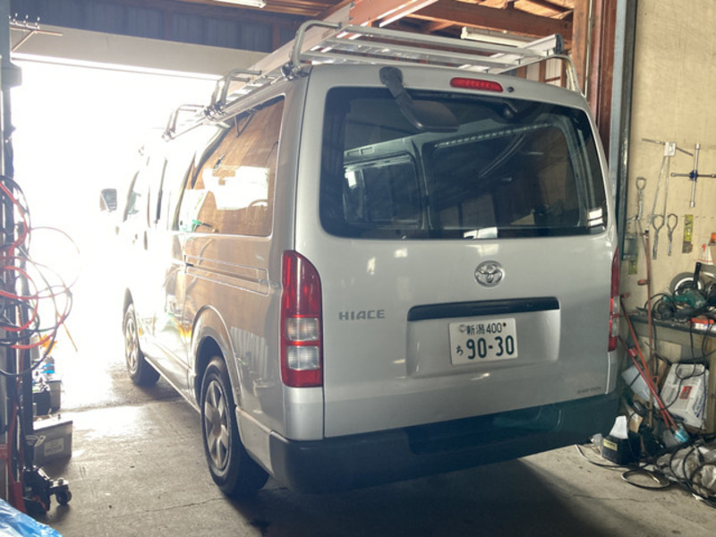 HIACE VAN