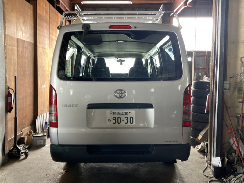 HIACE VAN