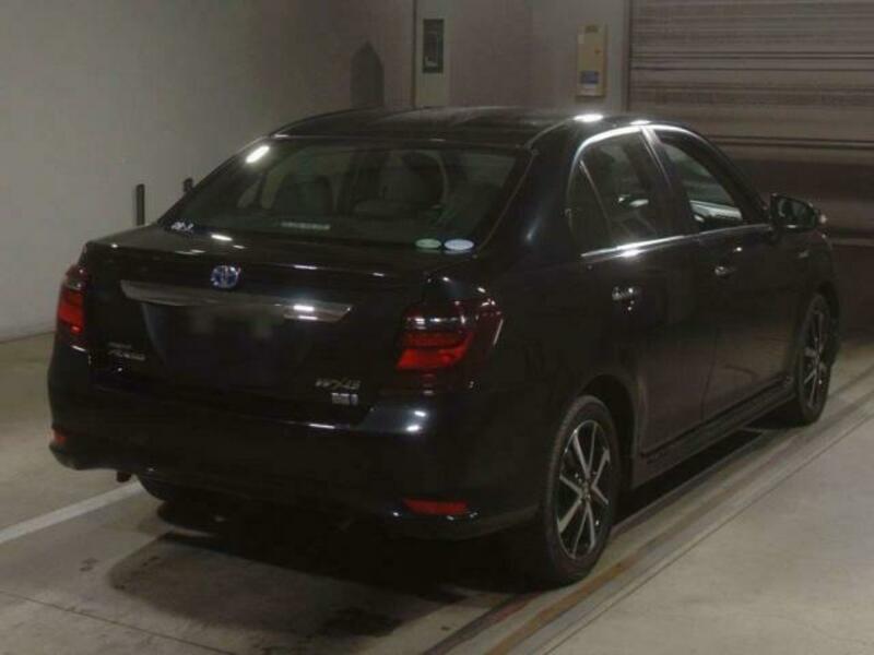 COROLLA AXIO